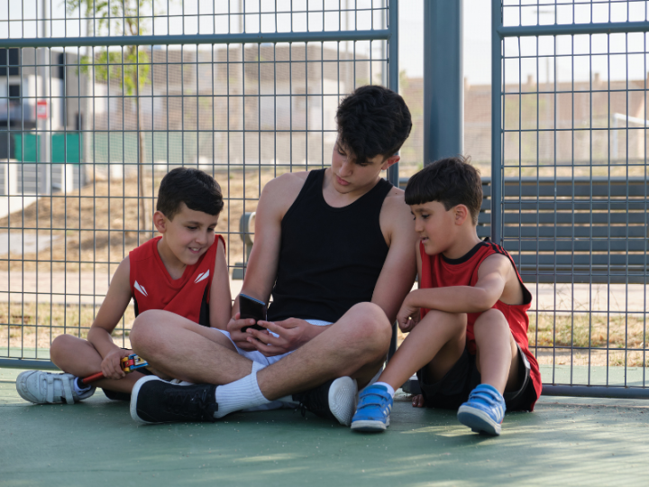 kinder_jugendliche (c) gettyimages/canva kinder_jugendliche